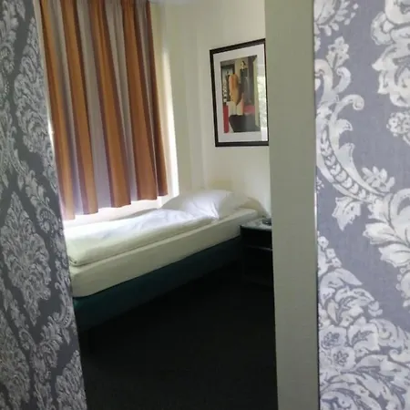 Pop-up-hotel Schloss Haniel Hotel *