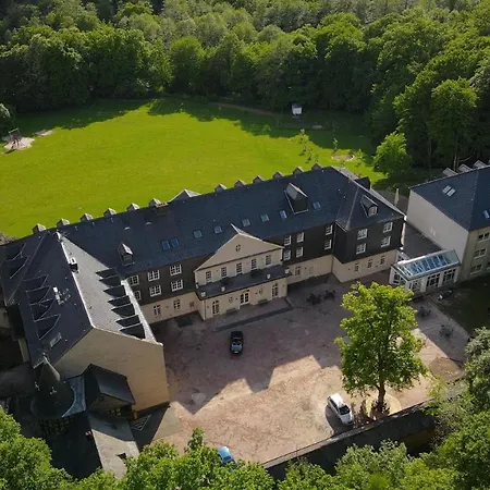 Pop-up-hotel Schloss Haniel * Dabringhausen