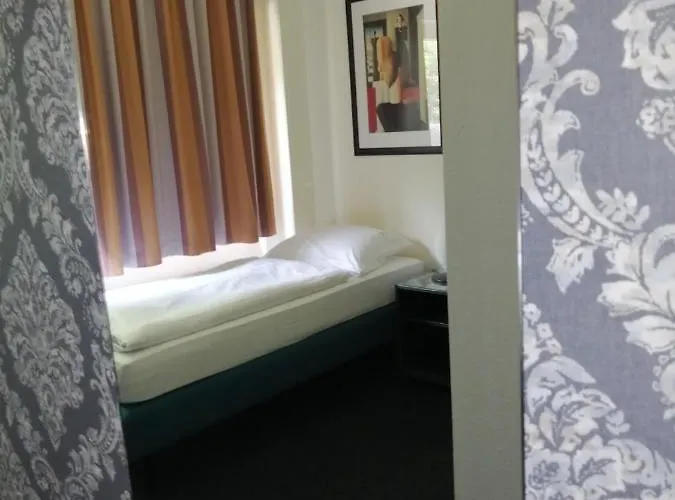 Pop-up-hotel Schloss Haniel Hotel *